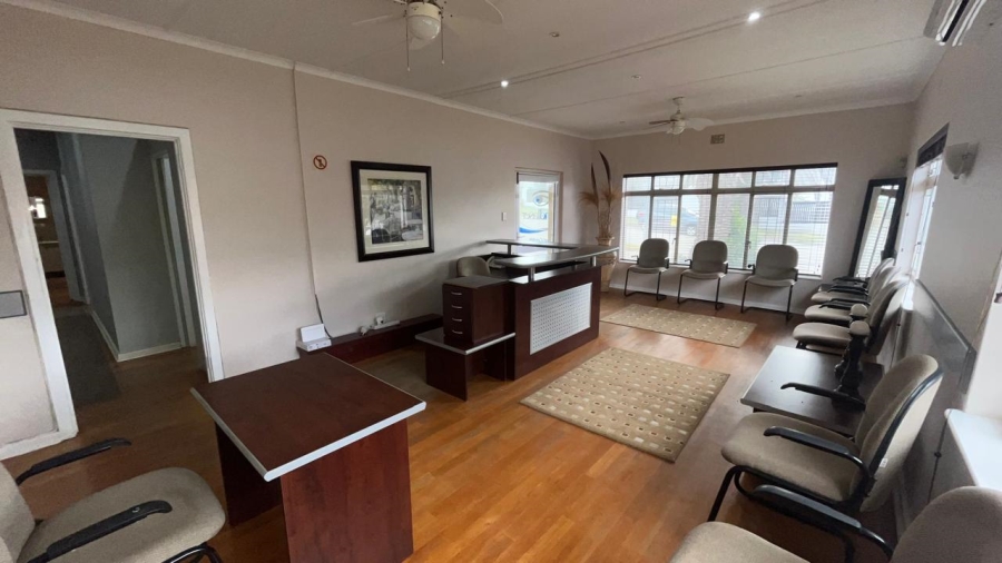  Bedroom Property for Sale in Jeffreys Bay Central Eastern Cape